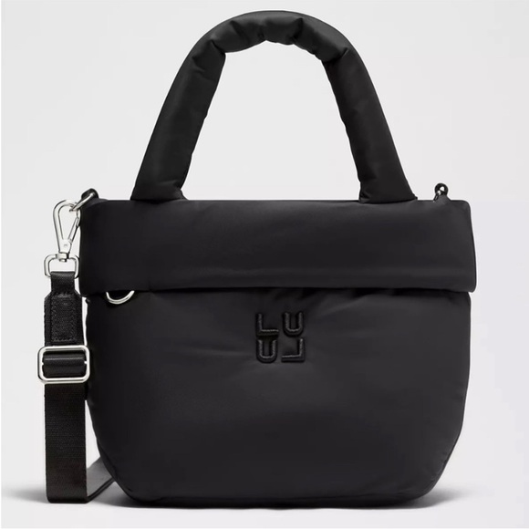 lululemon athletica Handbags - NWT Lululemon On My Level Tote Small Bag *Puffy